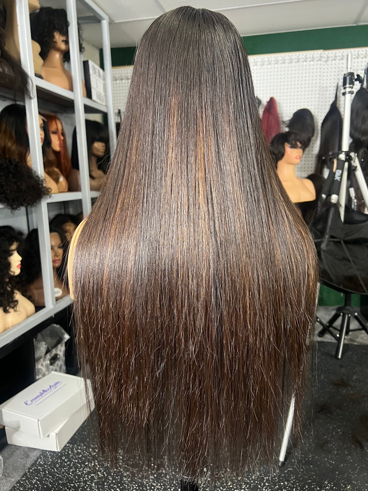 22” Brown Highlight